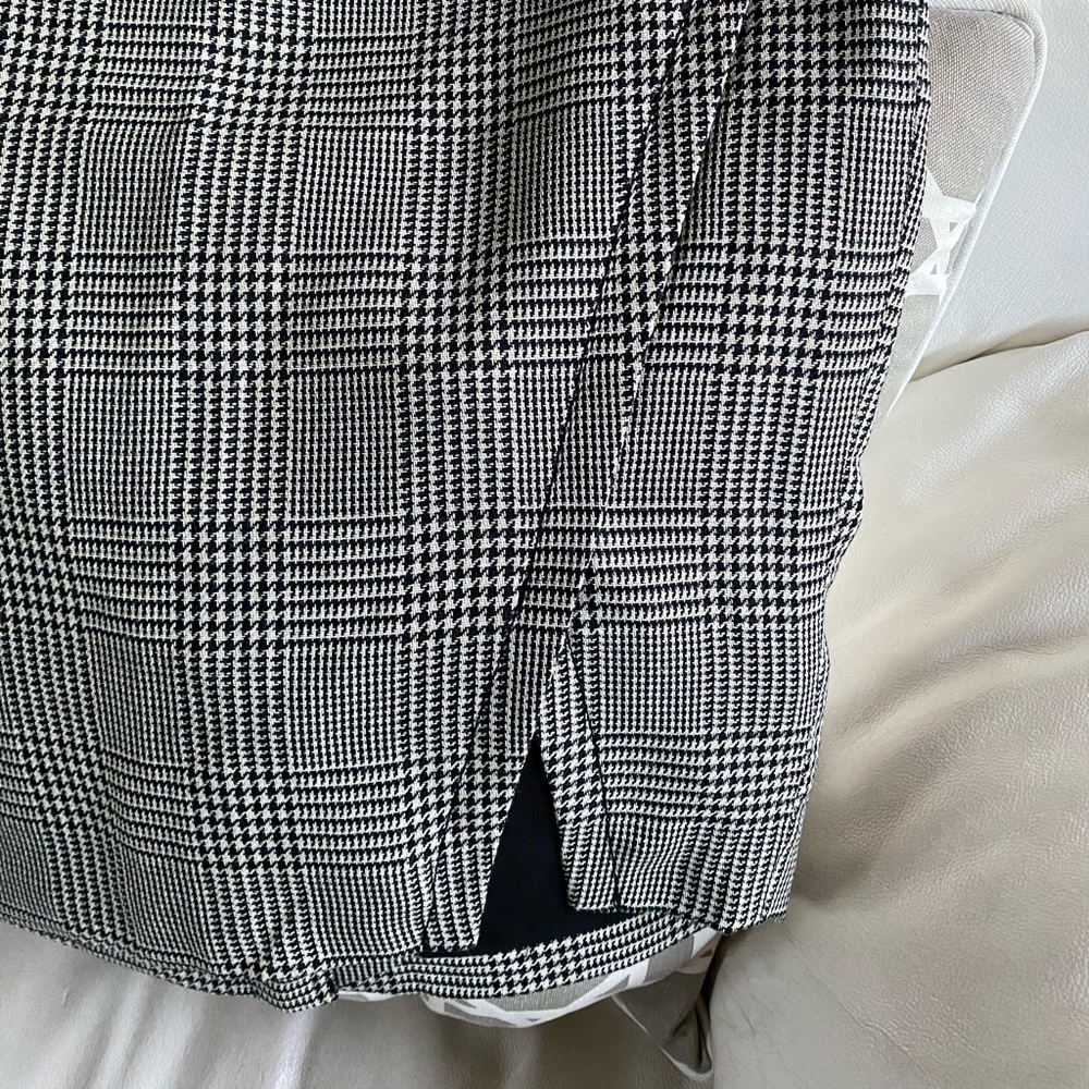 T5 The Limited skirt - Picture 6 of 7